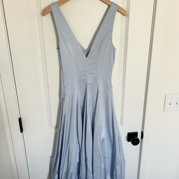NWT Abercrombie & Fitch Blue V-Neck Bubble Hem Silk Drop Waist MIDI Dress XS - Picture 8 of 8